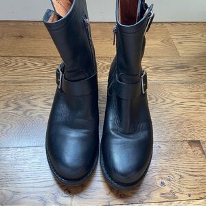 FRYE Vicky Engineer Boots sz 8